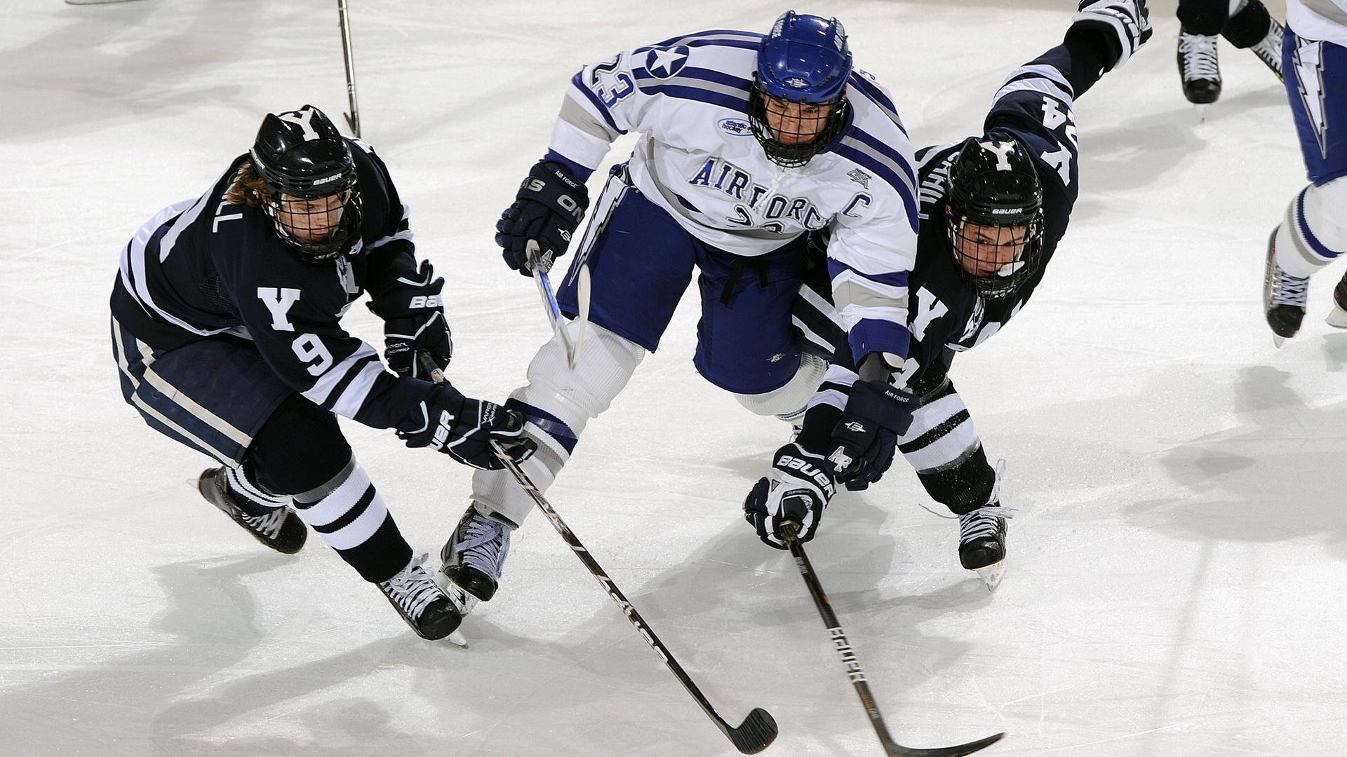 卡普尔带领袋鼠队打破对方防线,赢得关键比赛,卡尔皮纳袋鼠