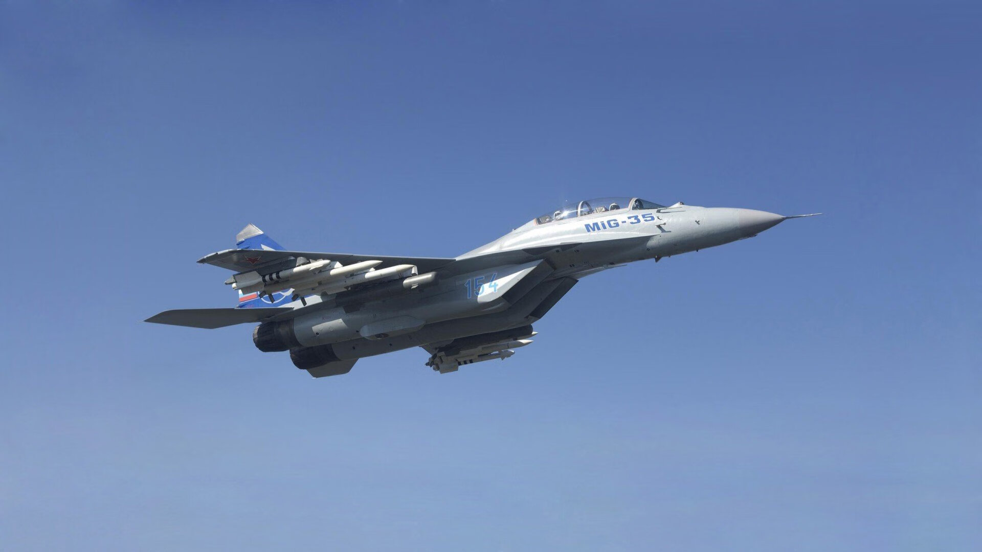 荷兰队在欧洲预赛中持续出色表现，晋级希望增强